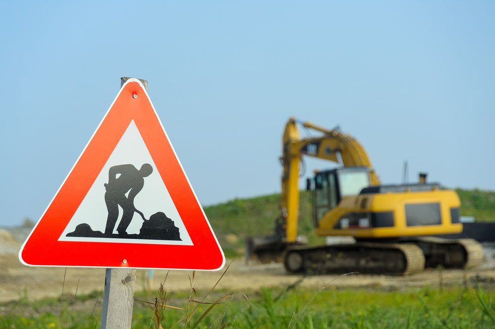 construction site sign with excavator Sioux Falls, SD construction site sign with excavator Sioux Falls, SD